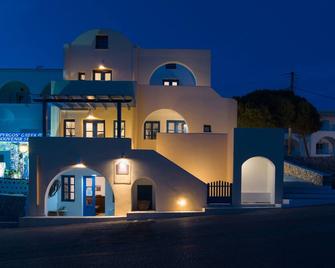Cultural House - Pyrgos Kallistis - Building