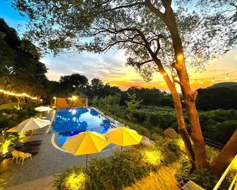 Cerf Volant Accommodation & Event - Hanoi - Piscina