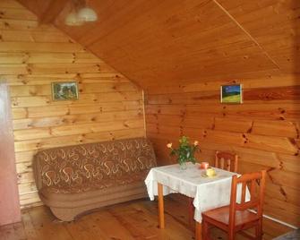 Domki Przy Ujsciu - Myczkowce - Jadalnia