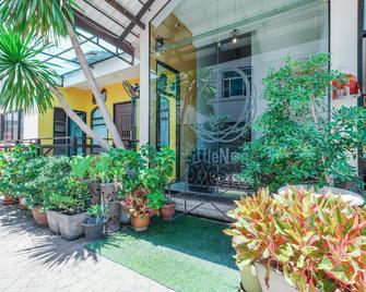 The Little Nest Phuket - Phuket - Rezeption