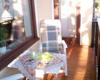 Holiday House In A Great Location And Idyllic Nature In The Upper Schischem Valley - Obernheim - Balcón