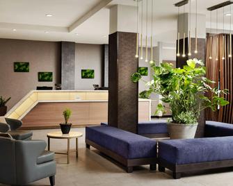 SpringHill Suites by Marriott Milpitas Silicon Valley - Milpitas - Lobi