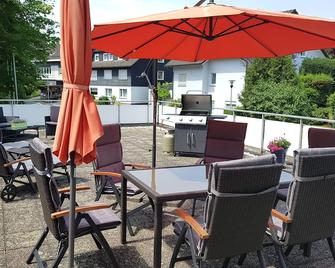 Lovingly furnished vacation apartment in a beautiful location with no through traffic - Olpe - Balkon