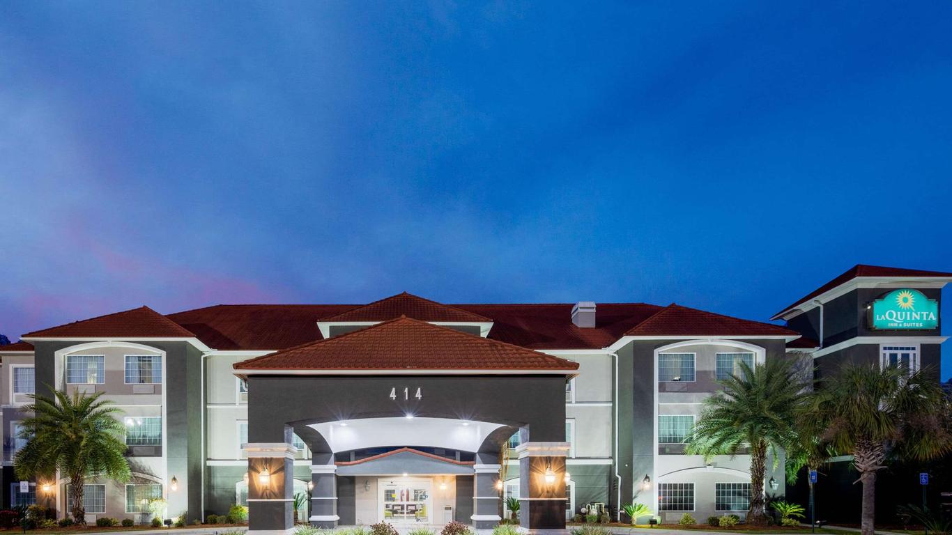 La Quinta Inn & Suites by Wyndham Savannah Airport - Pooler