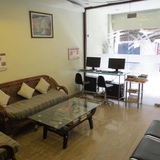 Smyle Inn - Best Value Hotel near New Delhi Station image 1