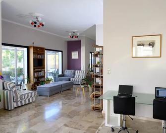 Esperides Hotel - Paralia Agias Fotiinis - Sala de estar