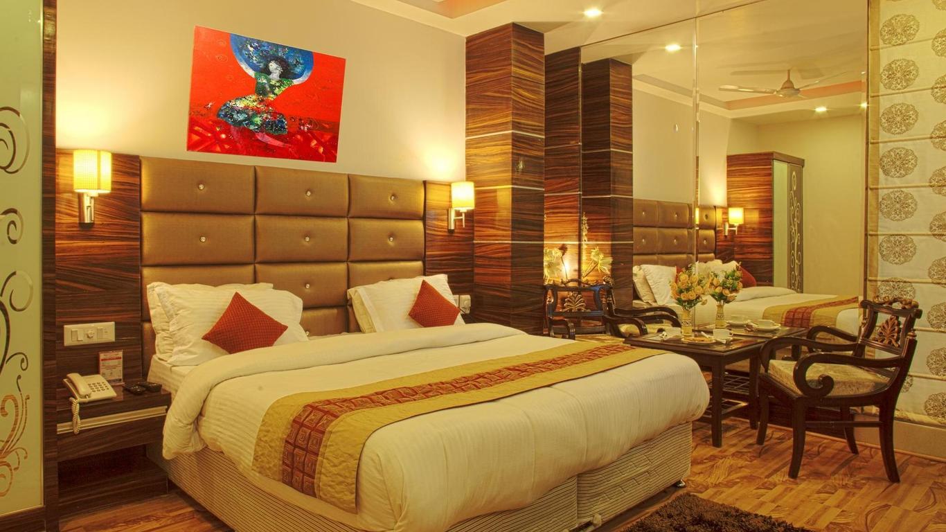 Hotel Delhi 55 @ New Delhi Railway Station