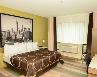 Super 8 by Wyndham Bronx Near Botanical Garden - Bronx - Bedroom