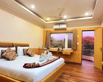 Quartz Himalayan Brothers - Dharamshala - Bedroom