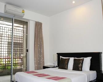 Lub Sbuy Hostel - Phuket - Schlafzimmer