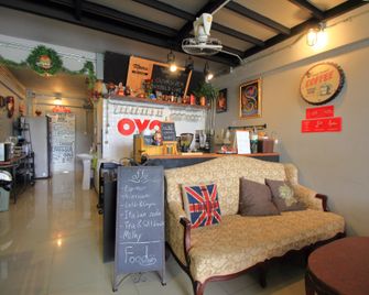 Guyasuka Hostel&Cafe - Mueang Samut Prakan - Lobby