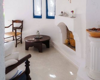 white Blue Villa - Koutouloufari