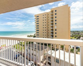 Hampton Inn Daytona Shores-Oceanfront - Daytona Beach Shores - Balkon