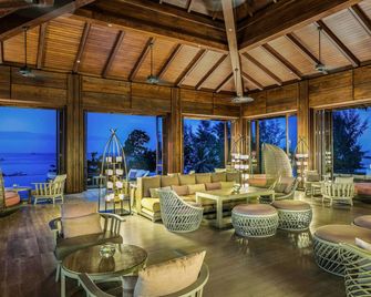 Pullman Phuket Arcadia Naithon Beach (Sha Plus+) - Sakhu - Lounge