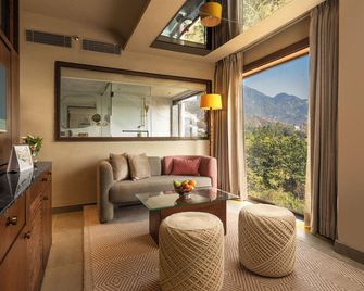 Auradoon, Dehradun - By Leisure Hotels - Dehradun - Obývací pokoj