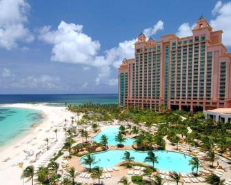 Atlantis Bahamas - Sleeps 4 or option to upgrade for 8 or 10 - See Description - Nassau - Bina