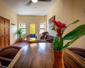 Perfect Home - Beach Walk Distance - Yelapa - Living room