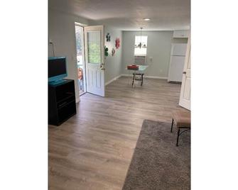 Beautiful 1 Bedroom Updeck - Chiefland - Cocina