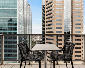Nolo Apartments Lonsdale St - Melbourne - Balcony