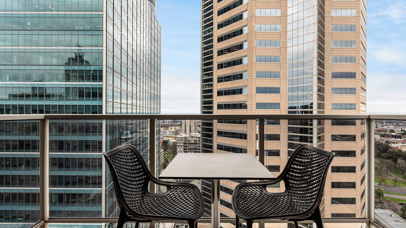 Oaks Melbourne on Lonsdale Suites