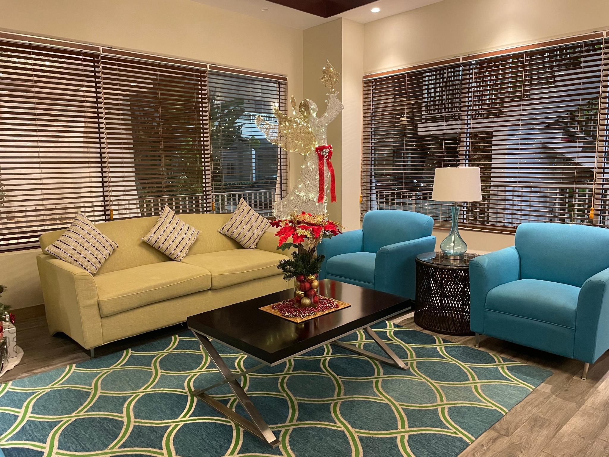 Surfrider Resort Hotel - Garapan - Lobby