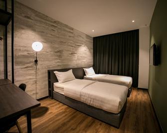 Eureka Hotel Penang - Bayan Lepas - Bedroom