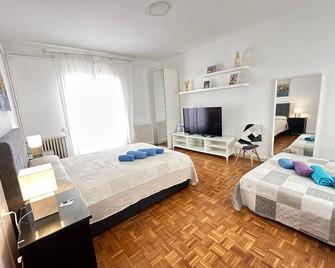 Alojamiento Rambla - Barcelone - Chambre