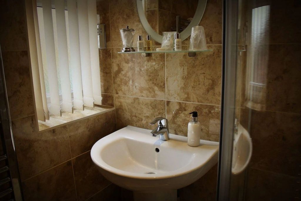 Autumn House Bed & Breakfast - קיימברידג' - חדר רחצה