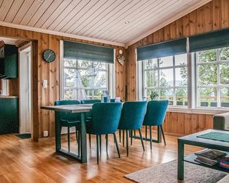 Inviting and beautiful cottage in Engerdal. - Engerdal - Dining room