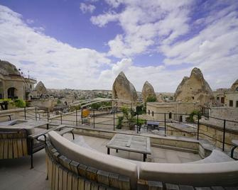 大臣岩洞套房酒店 - 內夫瑟希爾 - 格雷梅 - 陽台