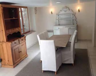 Eymet Townhouse - Eymet - Dining room