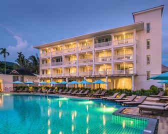 سينتارا أو نانج بيتش ريزورت آند سبا كرابي - كرابي - مطعم