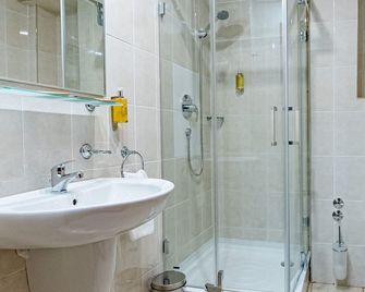Hotel Rivulus - Baia Mare - Bathroom