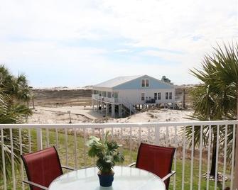 Get Away From the Crowds and Relax on the Beach at Dunes 209! Free Wi-fi! - Fort Morgan - Balcony
