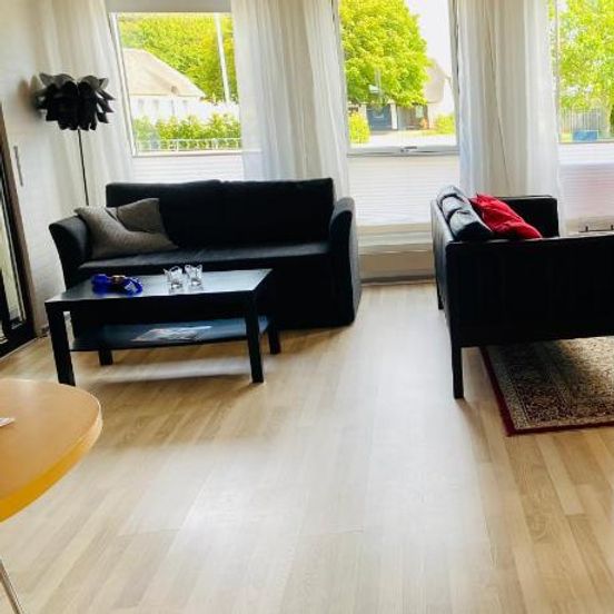 Hyggeligt byhus ved glasværkstedet på Nordmors – Nykøbing Mors