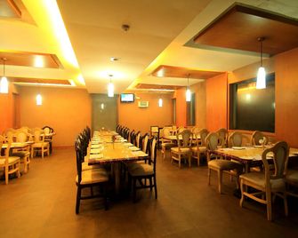 Deccan Plaza Hotel - Ooty - Restaurant