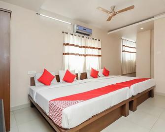 Grand Elite Hotel - Hyderabad - Bedroom