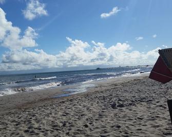 Two-room apartment W6 with terrace, approx. 400m from the beach - Kellenhusen - Strand