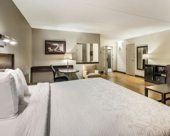 Red Roof Inn PLUS+ Boston - Woburn/Burlington - Woburn - Schlafzimmer