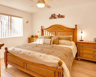 Cozy Courtyard - Unit 110 - מסה - חדר שינה