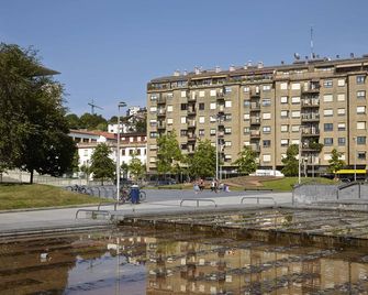 Duke by FeelFree Rentals - San Sebastian - Building