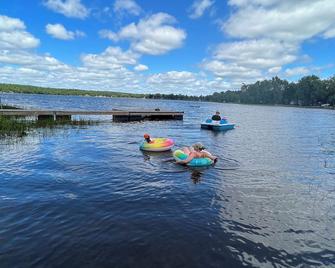 Parisi's Paradise - Trophy Muskie Fishing on Stoco Lake! - Tweed