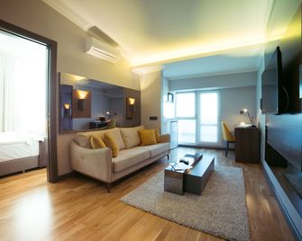 Ankacity Suit Flat - Ankara