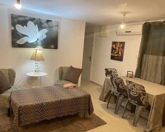 New Spacious, & Cozy 3 Room Apartment In Beit Shemesh - Beit Shemesh - Bedroom