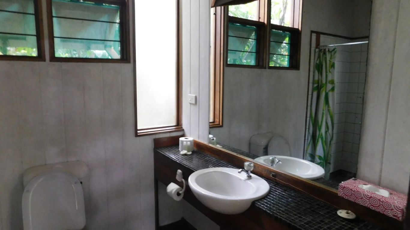 رينفوريست إكو لودج