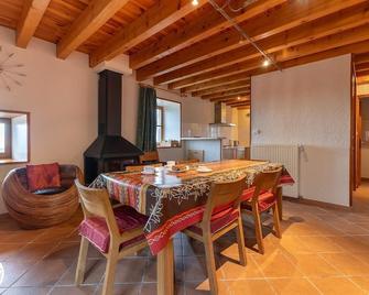 63g63499 - Echandelys - Échandelys - Comedor