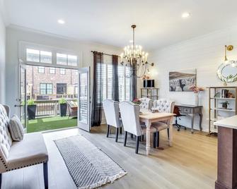 Charming Savannah Townhome - 1 Block to Riverwalk! - Savannah - Ruokailuhuone