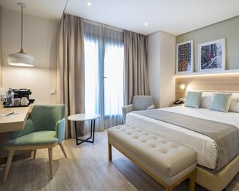 Golden Hotel Barcelona - Barcelona - Bedroom