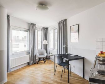 2Home Hotel Solna - Solna