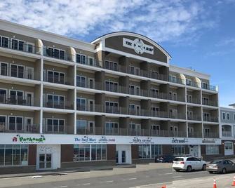 Ocean Front Surf Condominium - Hampton Beach - Building